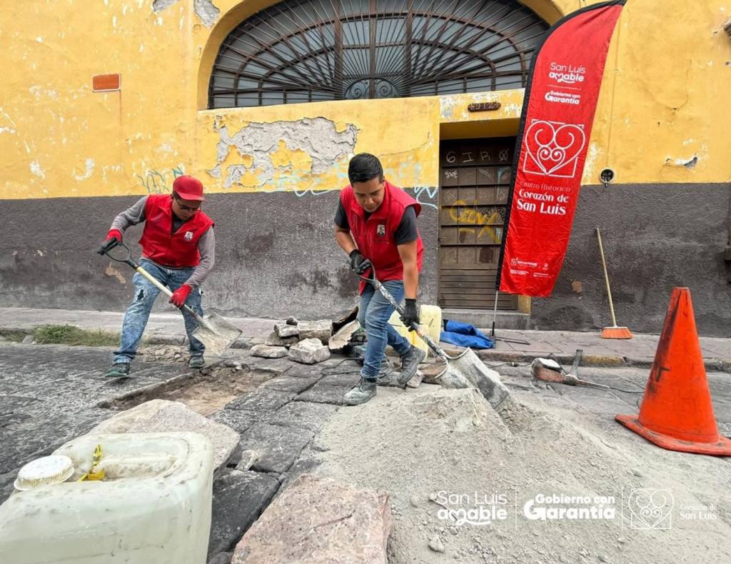 Gobierno de la Capital atiende baches en Manuel del Conde e&nbsp;Independencia