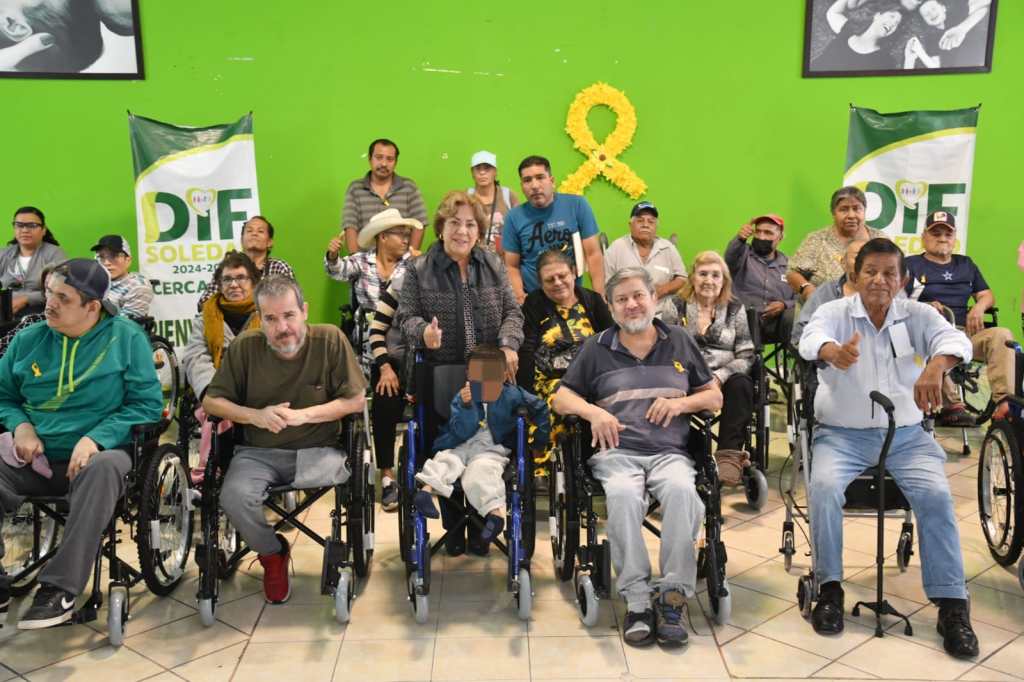DIF MUNICIPAL DE SOLEDAD ENTREGA SILLAS DE RUEDAS MEJORANDO LA MOVILIDAD FÍSICA DE DECENAS DE PERSONAS