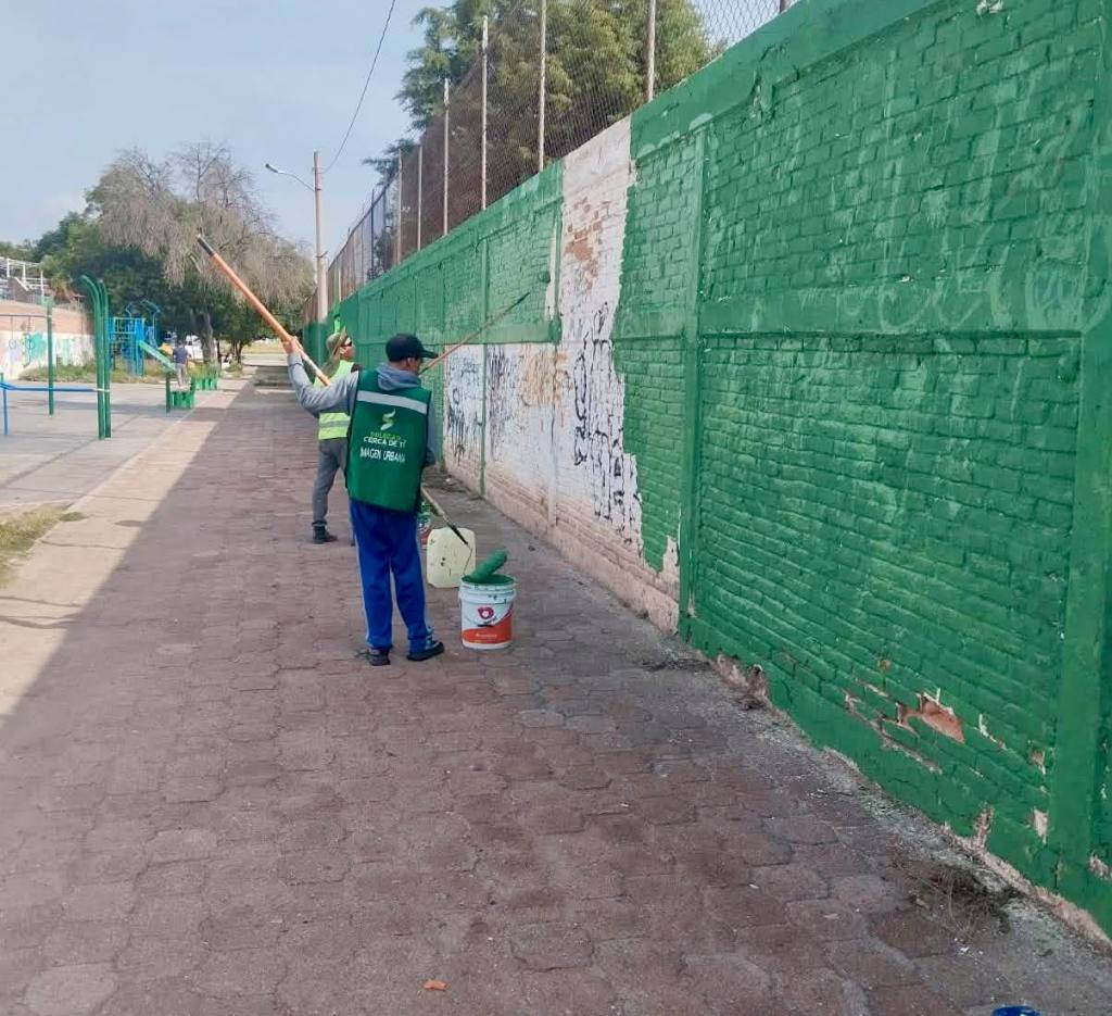 AYUNTAMIENTO DE SOLEDAD CONTINÚA REHABILITACIÓN Y LIMPIEZA DE ESCUELAS
