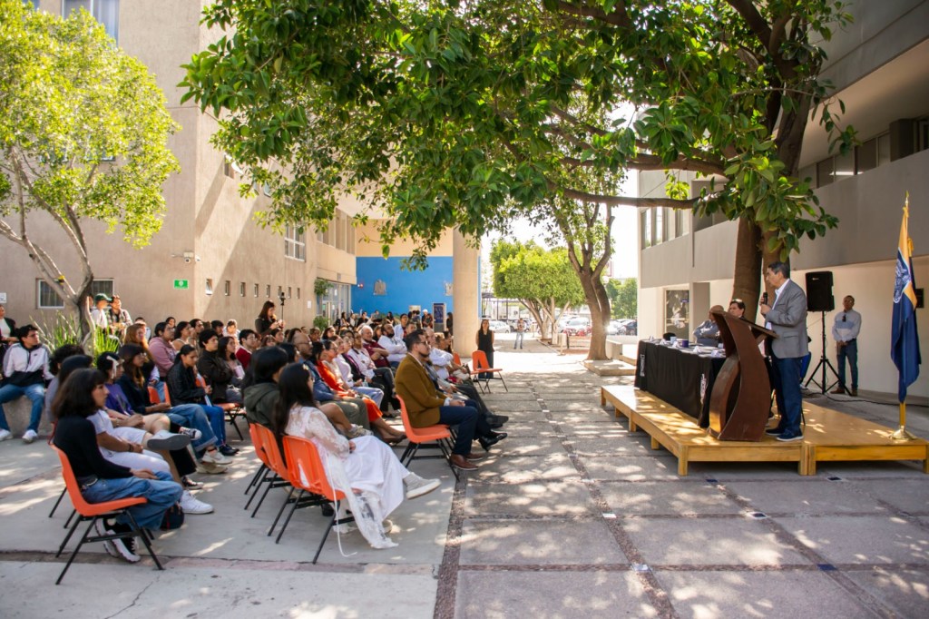 Calidad de estudiantes y fortalecimiento de infraestructura, prioridad de la UASLP: rector