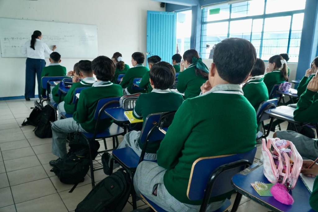 SEGE ATIENDE CAMBIOS DE CENTRO DE TRABAJO PARA GARANTIZAR LA ATENCIÓN EDUCATIVA EN&nbsp;TELESECUNDARIAS