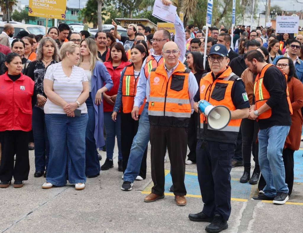 Encabeza Enrique Galindo simulacro en la Unidad Administrativa&nbsp;Municipal