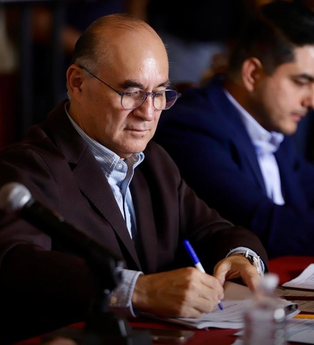 Enrique Galindo respalda proyecto ferroviario impulsado por Presidenta Sheinbaum