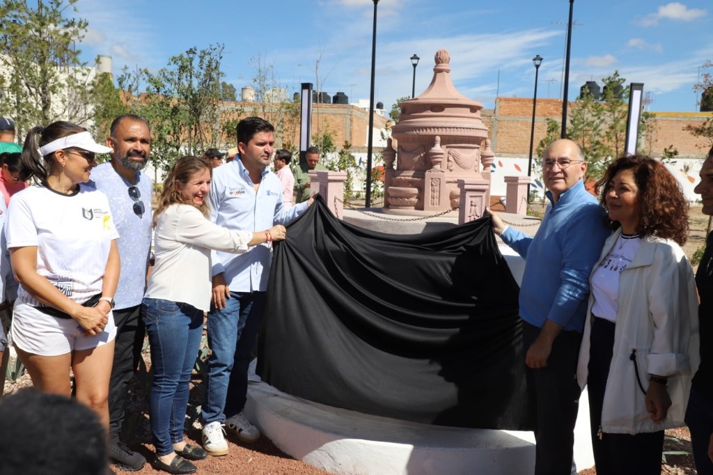 Enrique Galindo entrega nuevo parque Gómez Farias para el esparcimiento y recreación de los potosinos