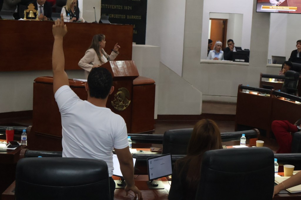 CON AGARRON ENTRE DIPUTADOS DE MORENA Y OPSOSITORES SE APRUEBA REFORMA SOBRE DOBLE&nbsp;NACIONALIDAD