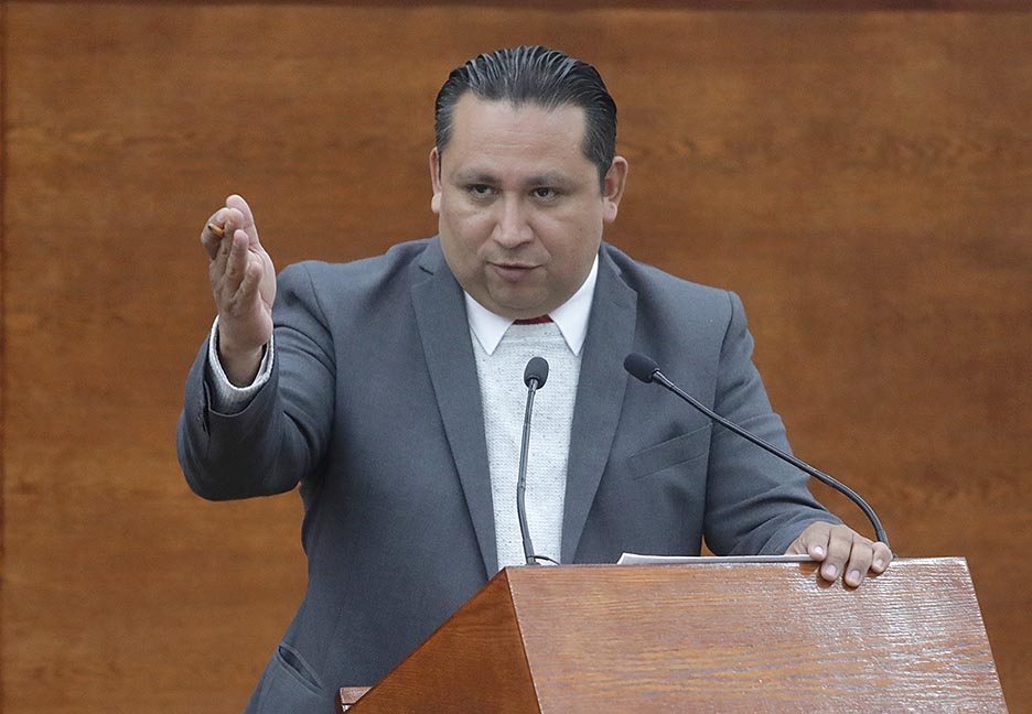 EL PLENO APROBÓ UNA REFORMA A LA LEY DE EDUCACIÓN DEL ESTADO PRESENTADA POR EL DIP. LUIS FERNANDO GÁMEZ MACÍAS PARA QUE SE DENUNCIEN CASOS DE VIOLENCIA CONTRA ESTUDIANTES