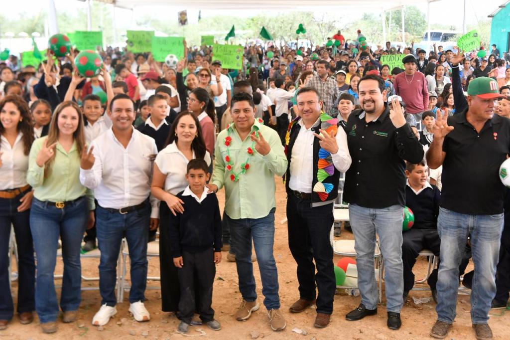 CON EL GOBERNADOR RICARDO GALLARDO SIGUE EL CAMBIO EN EL MUNICIPIO DE&nbsp;MOCTEZUMA