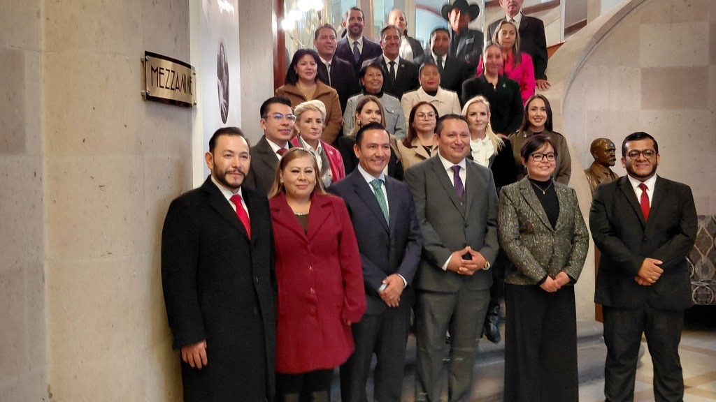 CELEBRA CONGRESO DE SAN LUIS POTOSÍ BICENTENARIO DE LA CONSTITUCIÓN DE 1826 CON SESIÓN SOLEMNE Y DEVELACIONES&nbsp;HISTÓRICAS