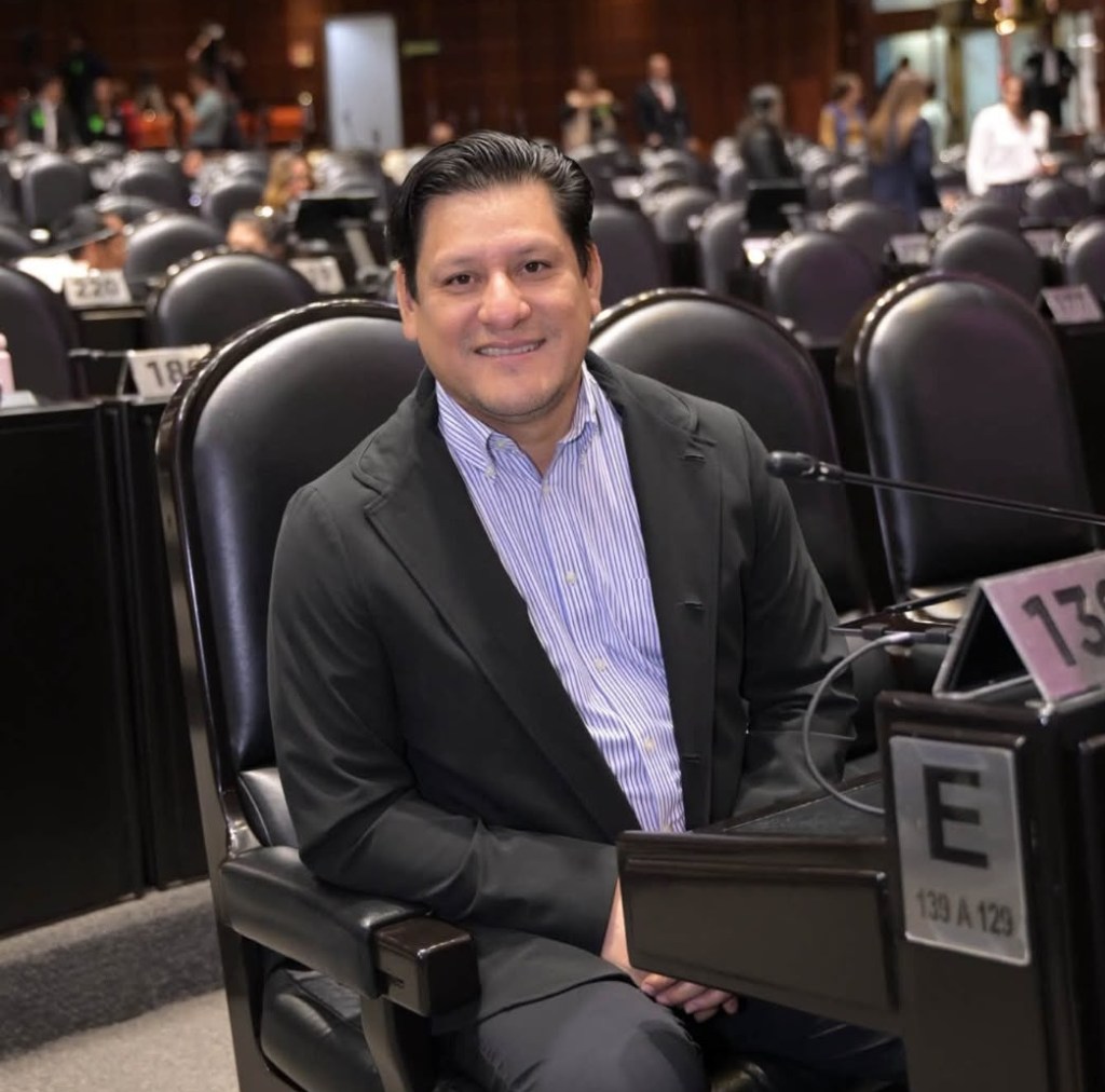 Francisco Castillo solicita licencia como diputado federal; agradece la confianza de los ciudadanos de la Huasteca&nbsp;potosina