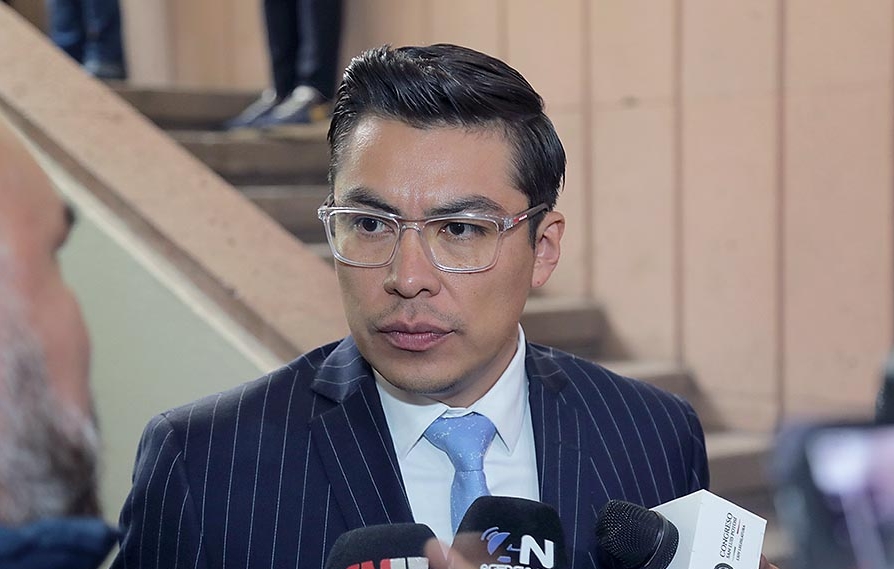 ALCALDES DE SAN LUIS POTOSÍ DEBEN MOSTRAR VOLUNTAD PARA MEJORAR SUELDOS Y CERTIFICACIÓN DE POLICÍAS MUNICIPALES: CUAUHTLI FERNANDO BADILLO