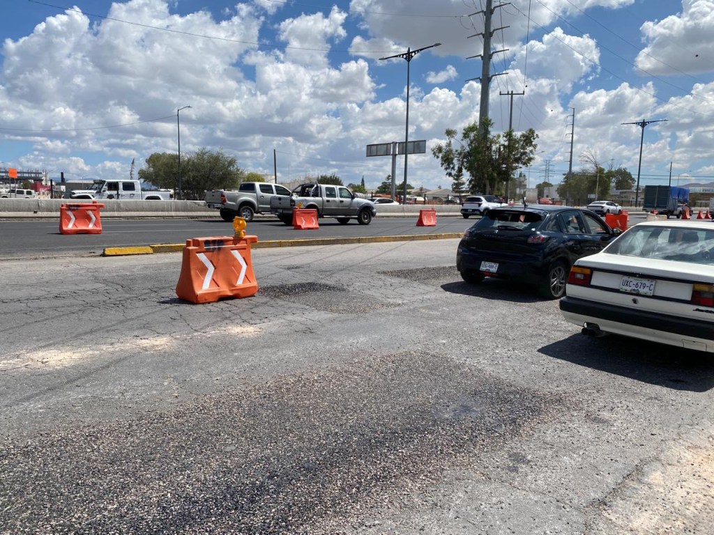 Avanza construcción del puente superior vehicular Jacobo Payán; se reduce carril en Salvador Nava