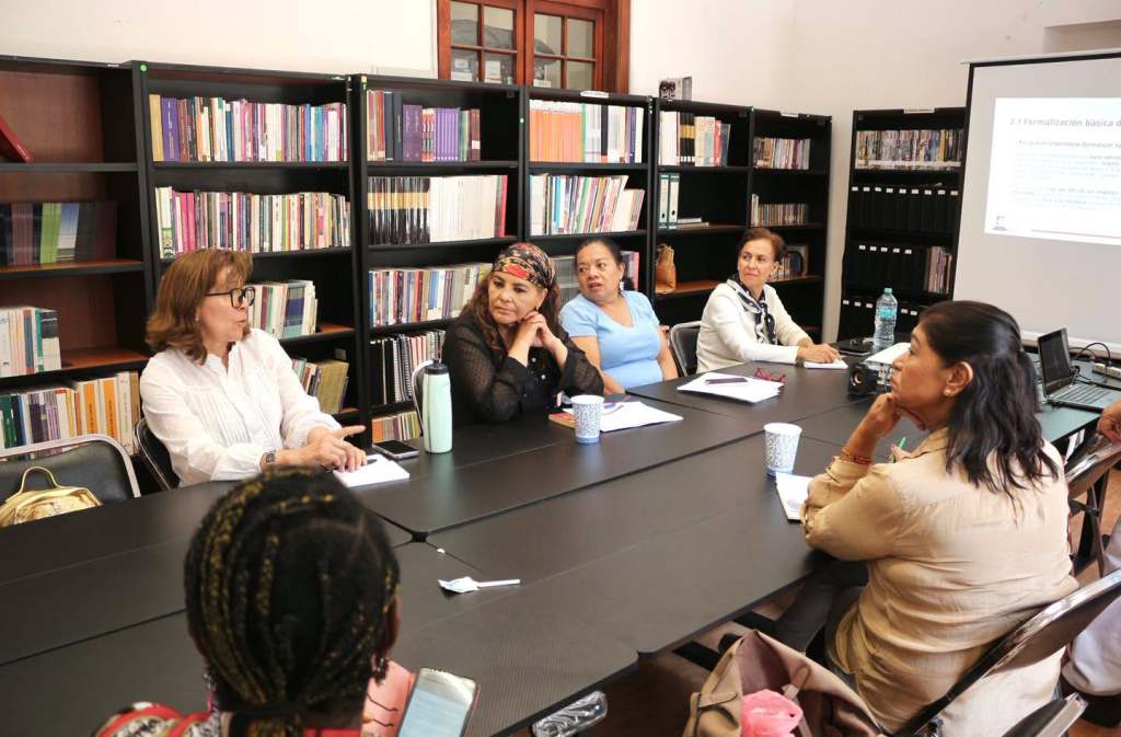 SEMUJERES Y NAFIN OFRECEN CURSO GRATUITO PARA CREAR COOPERATIVAS