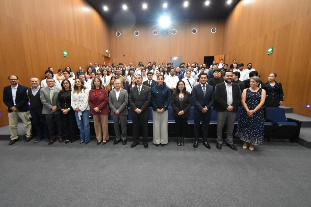 156 JÓVENES PRESENTAN 57 PROYECTOS EN FERIA DE CIENCIAS E&nbsp;INGENIERÍAS