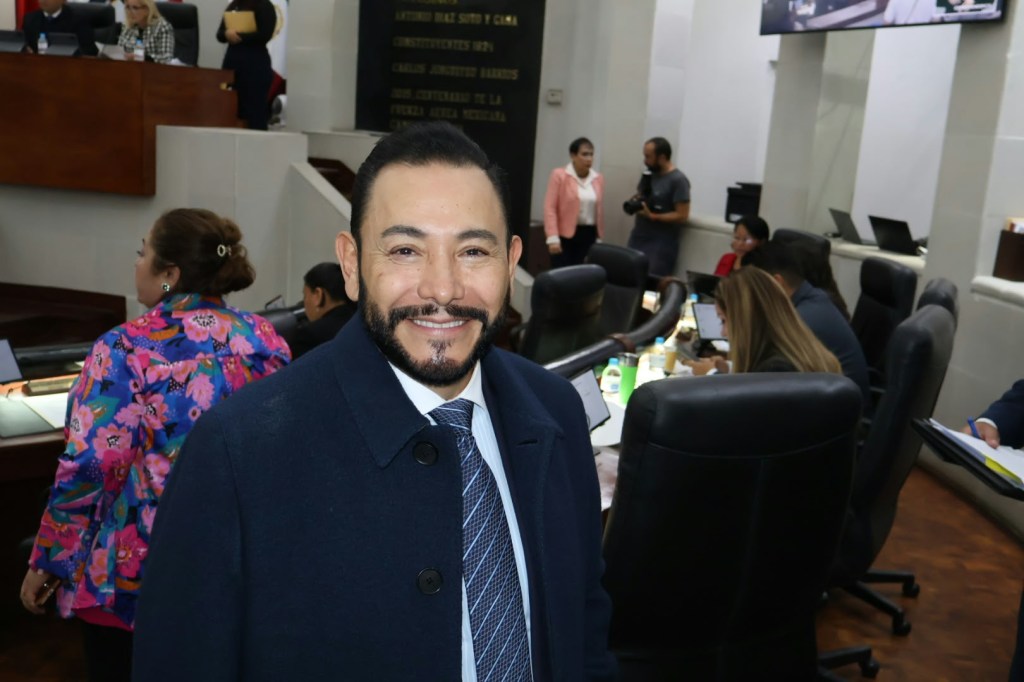 EL VERDE GANARÁ LA ELECCIÓN DEL 2027 CON LA SENADORA RUTH GONZÁLEZ O CUALQUIER OTRO PERFIL: HÉCTOR SERRANO CORTÉS.