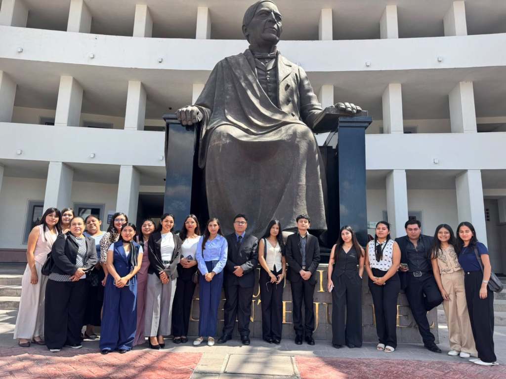 ESTUDIANTES DE DERECHO CONOCEN DE CERCA INSTITUCIONES DE JUSTICIA Y&nbsp;SEGURIDAD