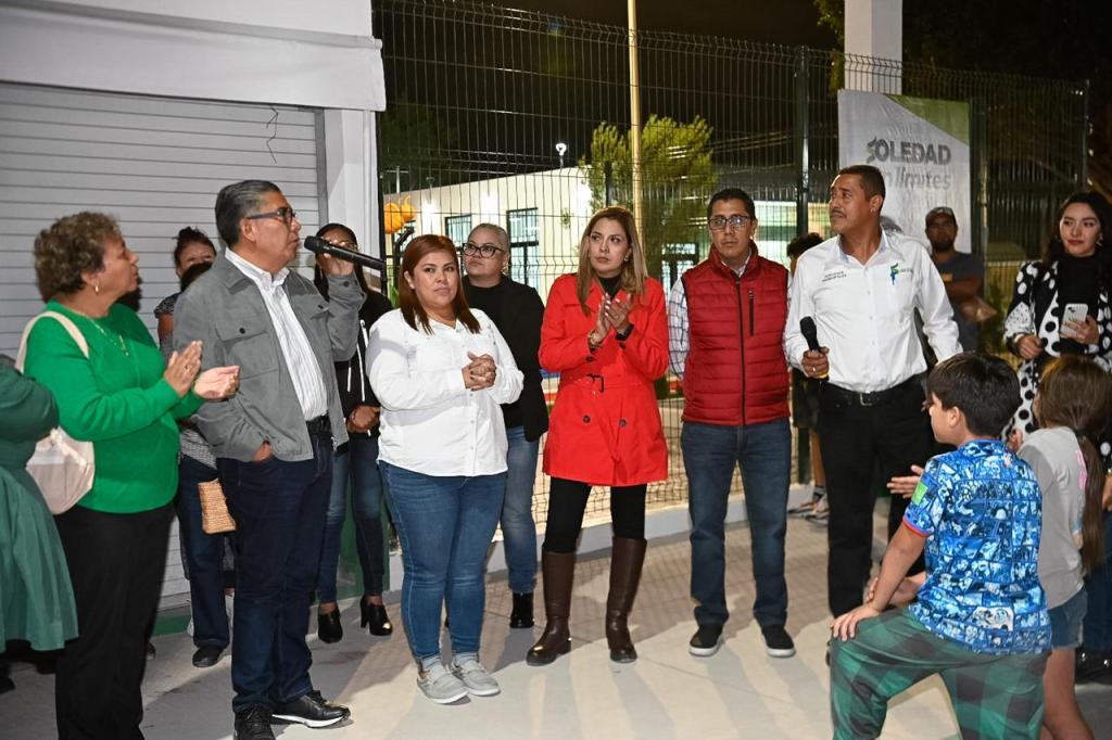 ALCALDE JUAN MANUEL NAVARRO INICIA PROGRAMA DE SUSTITUCIÓN DE LUMINARIAS EN SOLEDAD