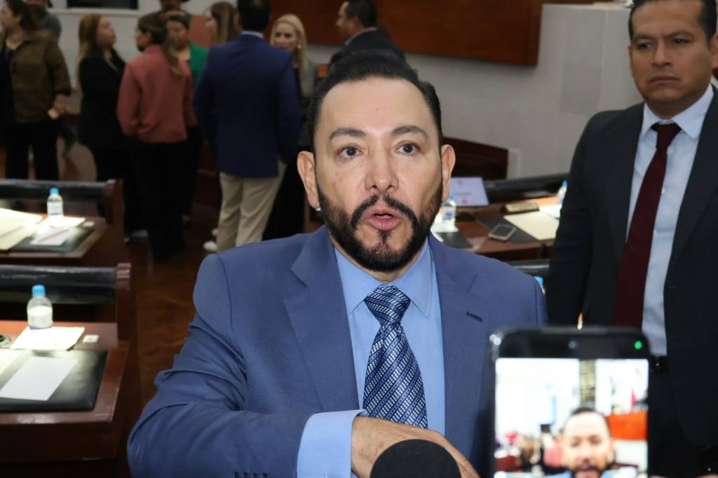 HÉCTOR SERRANO LLAMA A LA CIVILIDAD POLÍTICA Y RECHAZA VIOLENCIA VERBAL ENTRE PODERES