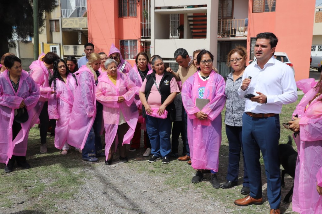 Gobierno Municipal lleva el programa Capital al 100 a la colonia&nbsp;Industrias
