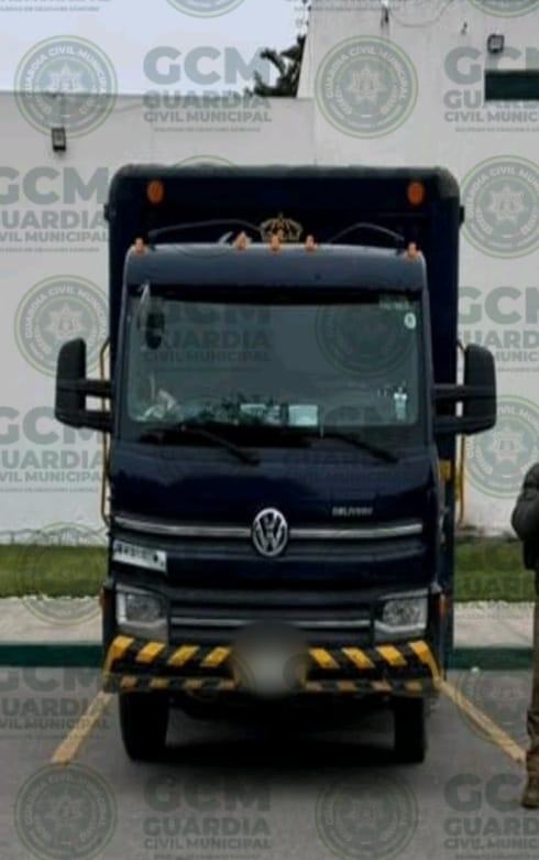 AGENTES DE LA GCM DE SOLEDAD RECUPERAN CAMIÓN ROBADO EN EJIDO PALMA DE LA CRUZ