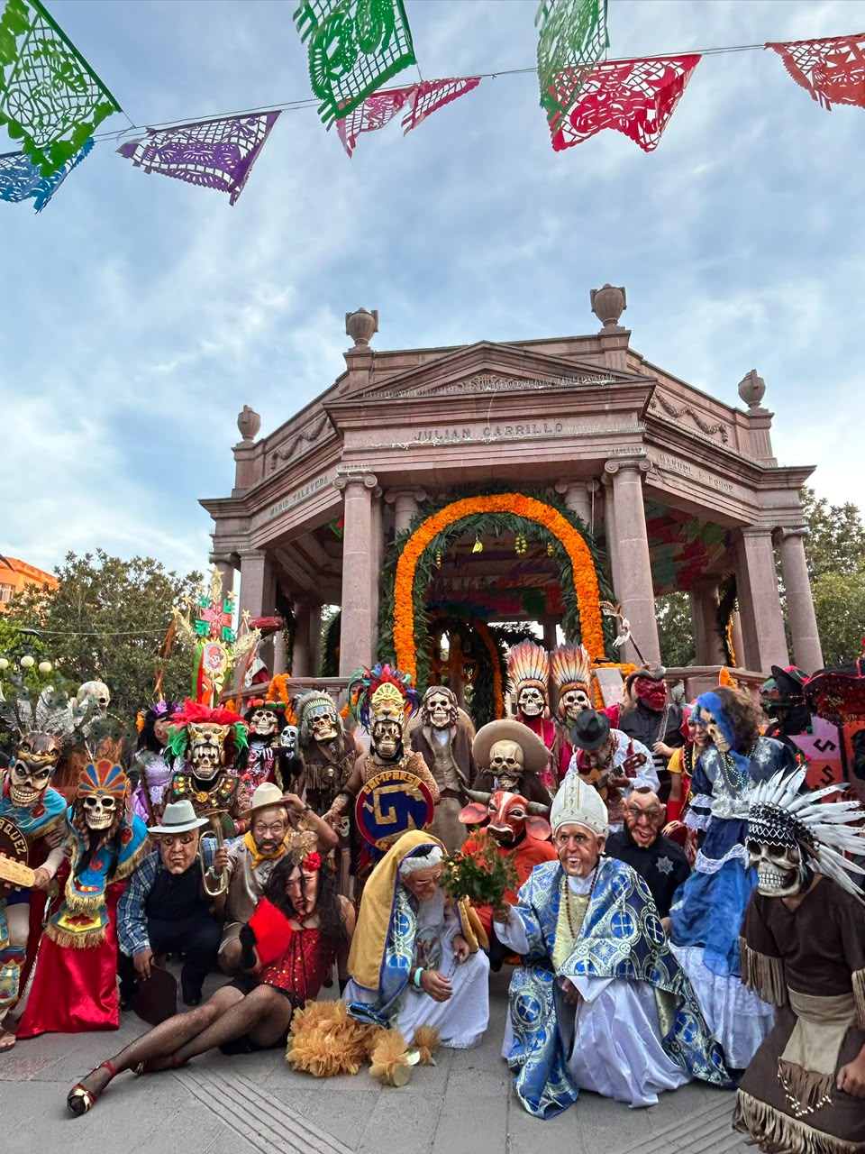 TODO LISTO PARA EL XANTOLO EN TU CIUDAD