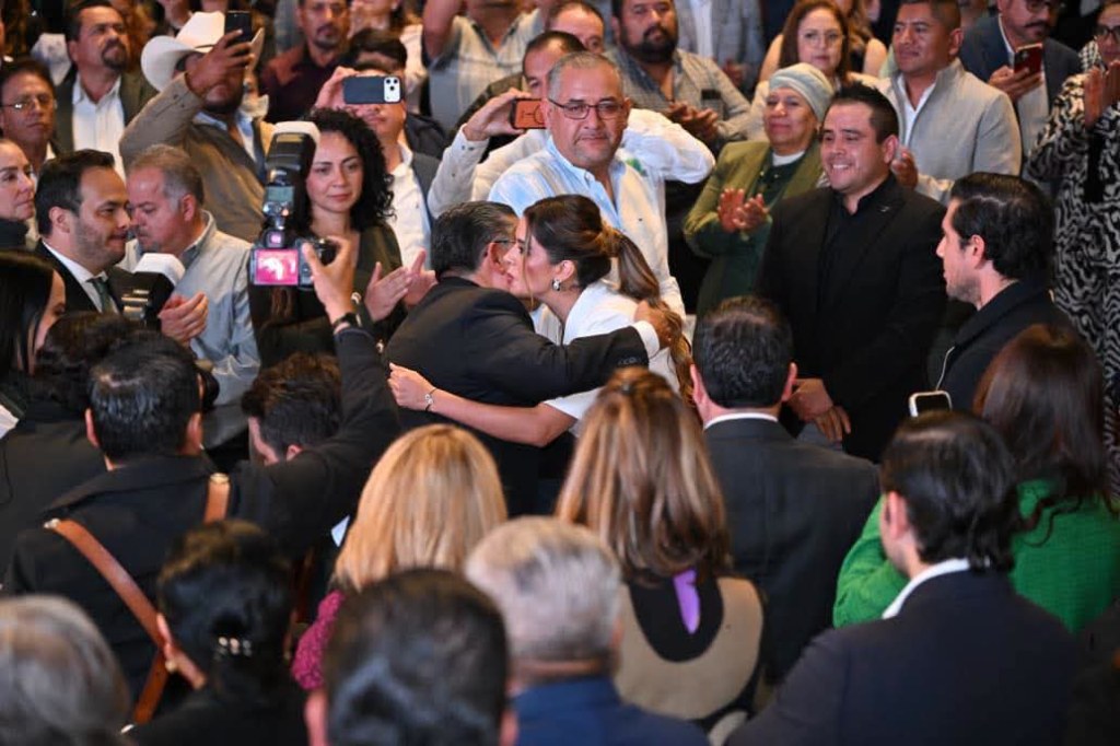 JUAN MANUEL NAVARRO RECONOCE TRABAJO DE LA SENADORA RUTH GONZÁLEZ POR EL DESARROLLO DE SLP