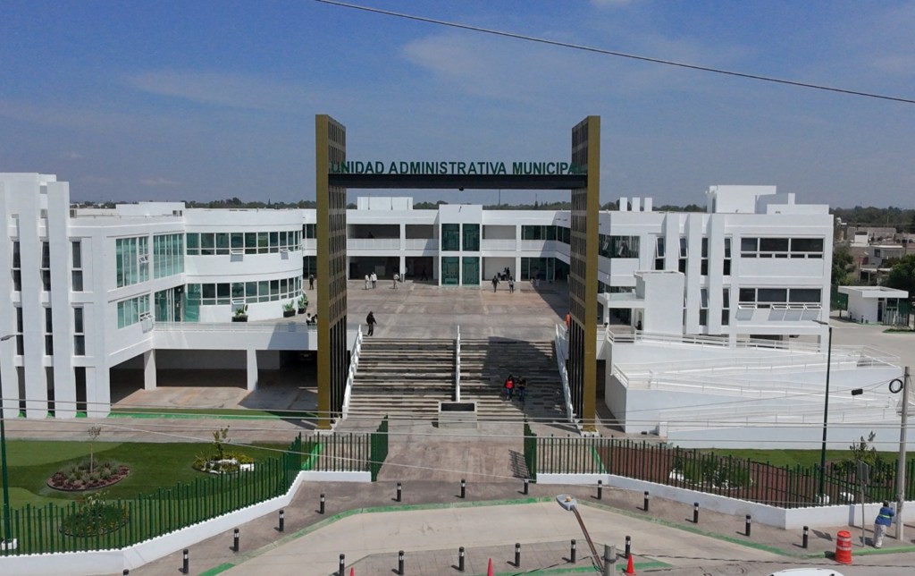 UNIDAD ADMINISTRATIVA MUNICIPAL, SÍMBOLO DEL PROGRESO Y LA TRANSFORMACIÓN DE SOLEDAD: NAVARRO MUÑIZ